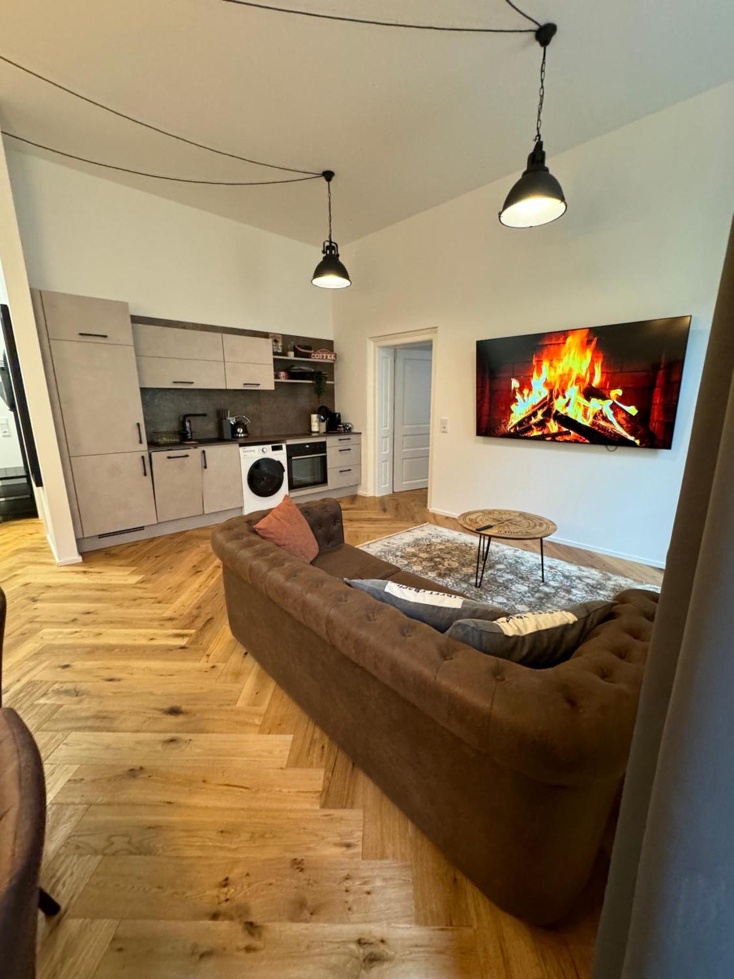 Industrial Apartment Schlossberg Linz Exteriör bild
